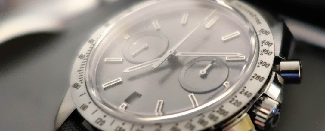 Häivähdys pimeältä puolelta: Omega Speedmaster Darkside of the Moon Black Black